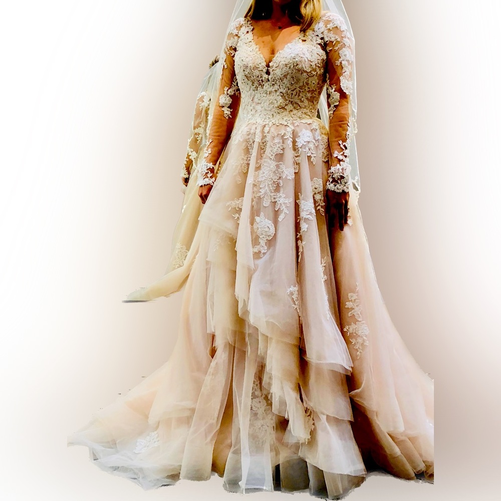 Essense of Australia wedding gown D2374